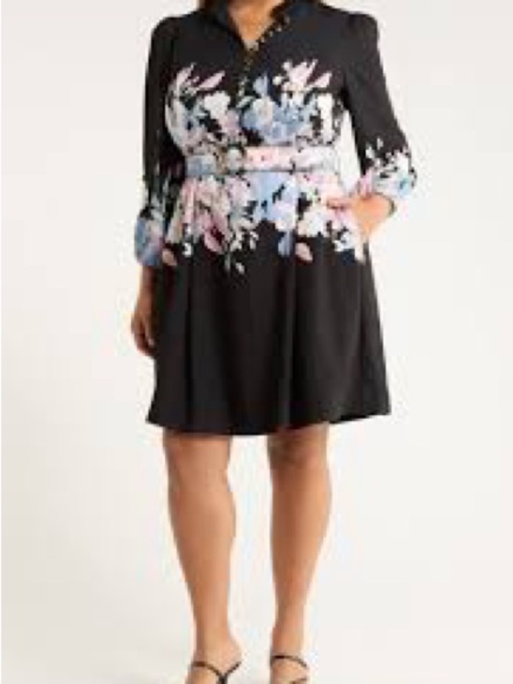 Tahari ASL
Border Print Belted Long
Sleeve Dress